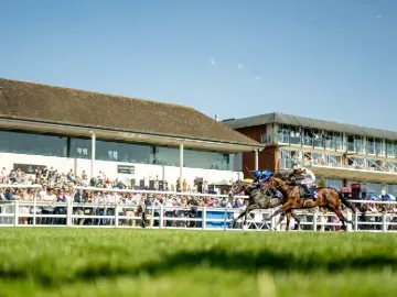 lingfield park derby and oaks trials