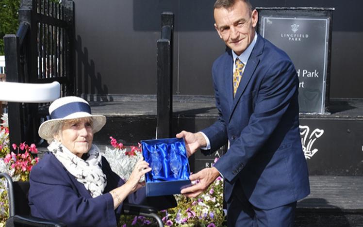 Evie’s Wish Comes True With Day At The Races At Lingfield Park